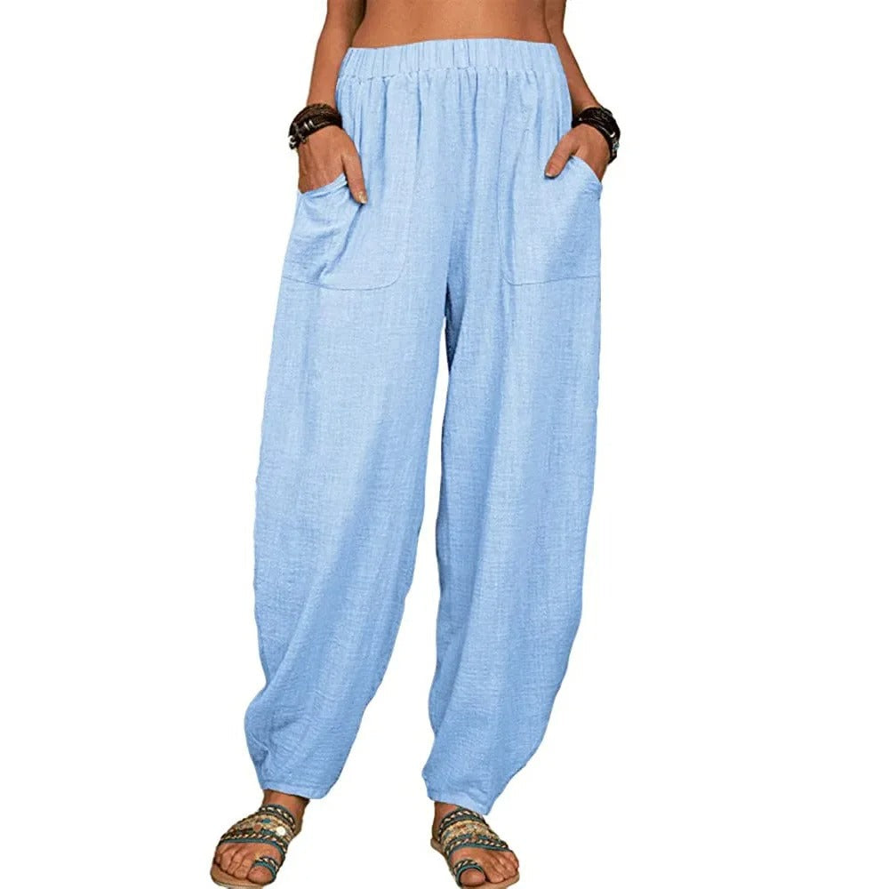 Met zijn stijlvolle ontwerp en duurzame kwaliteit biedt deze broek niet alleen comfort, maar ook moeiteloze stijl voor diverse zomerse gelegenheden.
