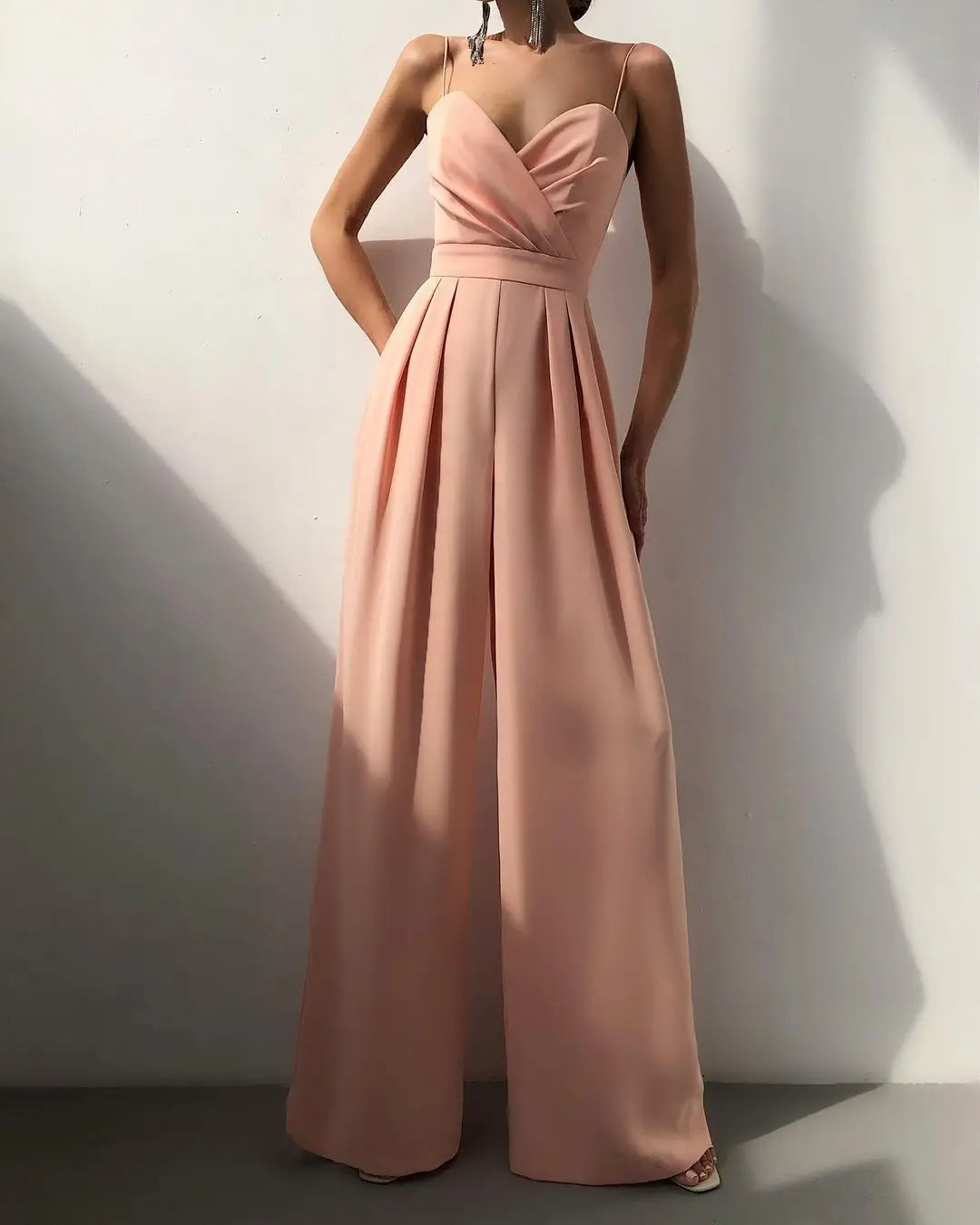 Mouwloze jumpsuit met hoge taille en wijde pijpen voor dames