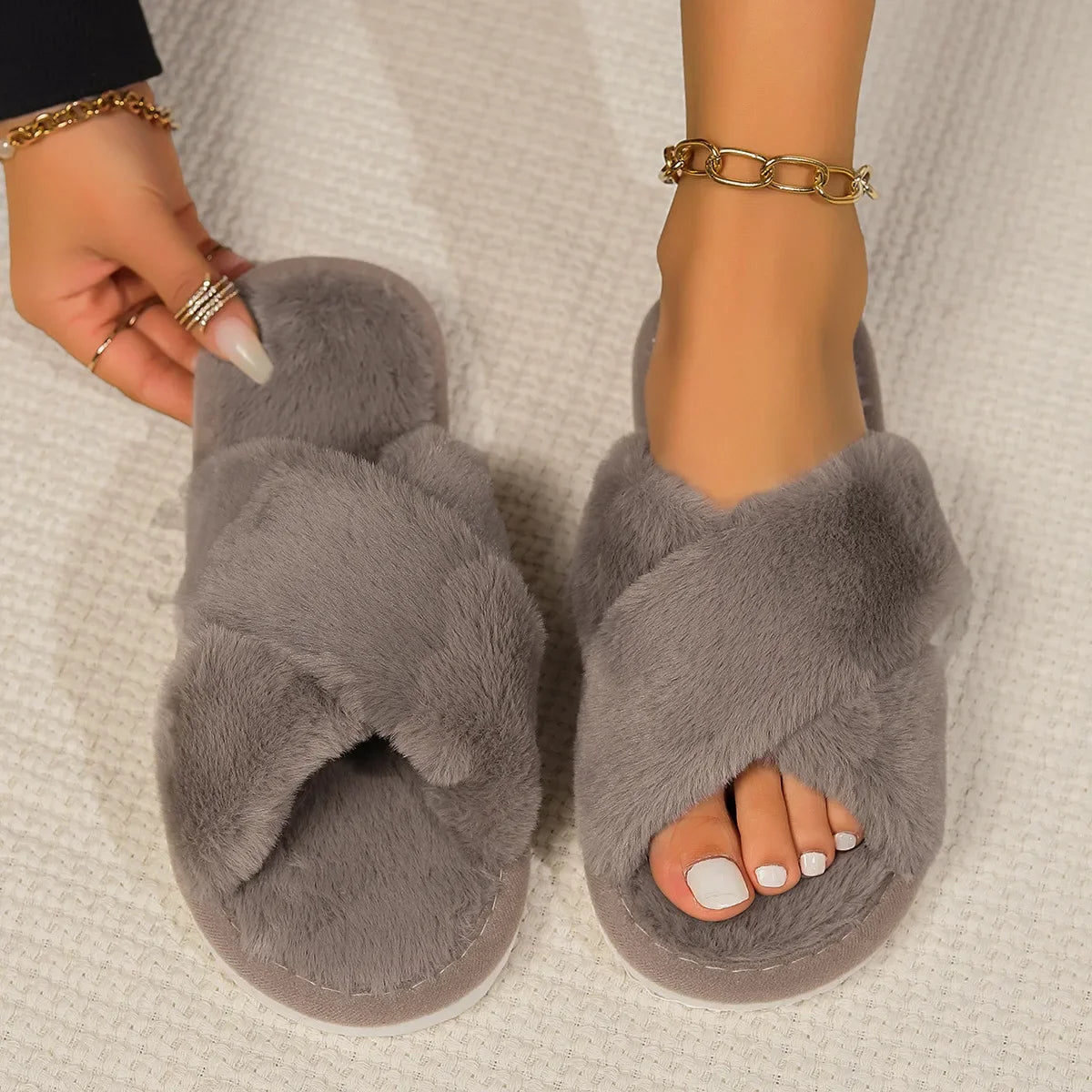 Warme Fluffy Damespantoffels - ideaal voor thuis