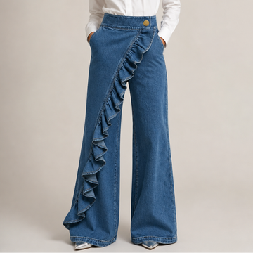 Wijde dames-jeansbroek met asymmetrische volant in culotte-stijl.