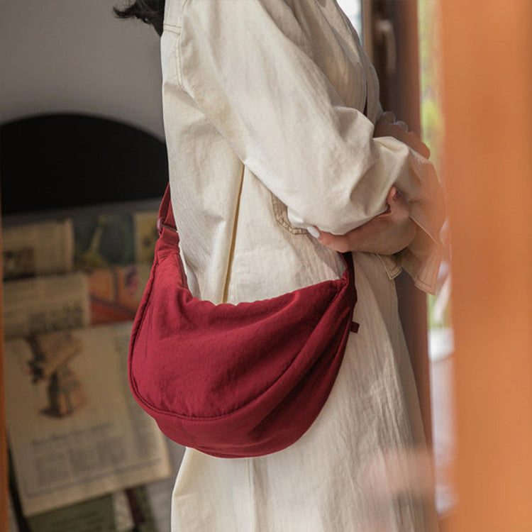 UrbanTote – Ruime Nylon Schoudertas voor Dames
