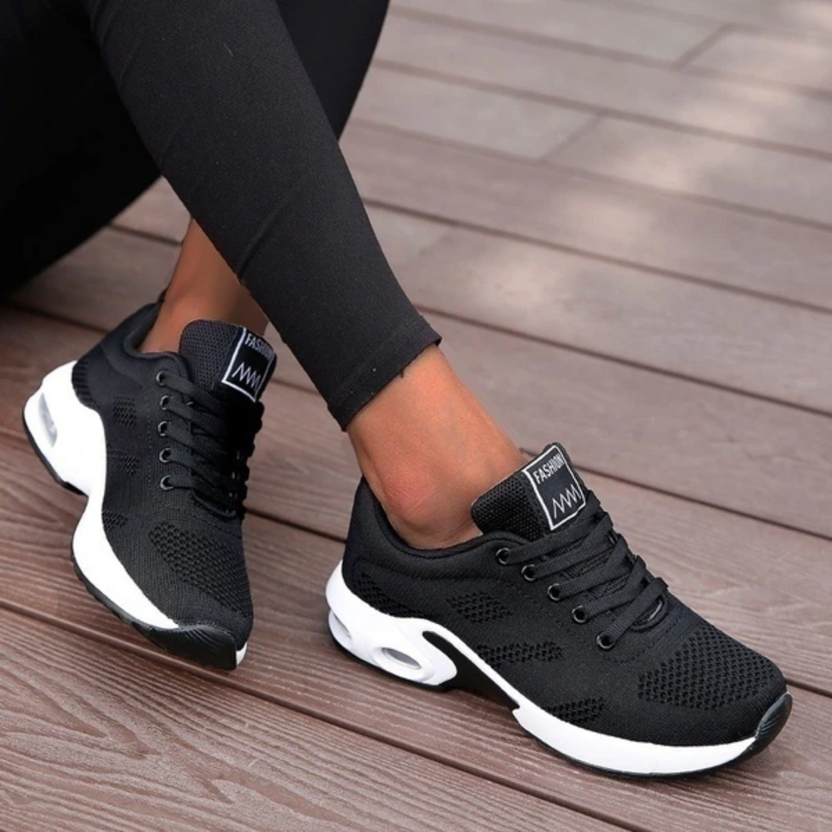 Lichte orthopedische damessneakers met ademend mesh en gevoerde zool
