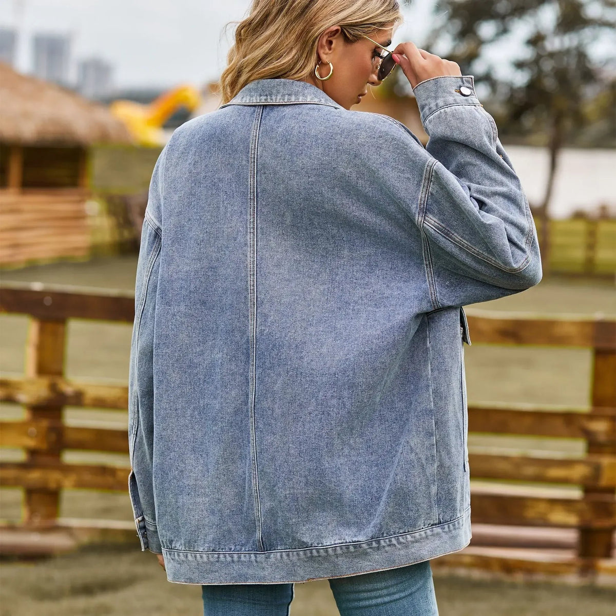 DenimCharm – klassiek vintage denim jack voor dames