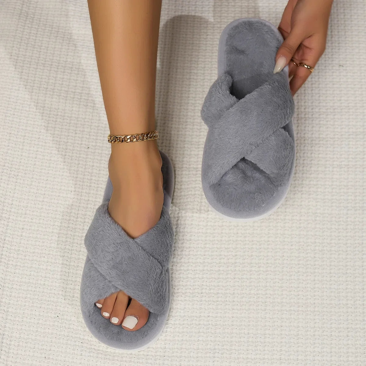Warme Fluffy Damespantoffels - ideaal voor thuis