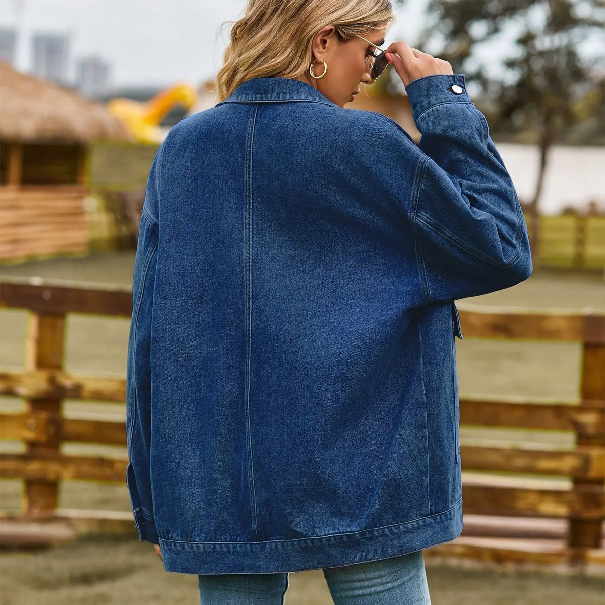 DenimCharm – klassiek vintage denim jack voor dames