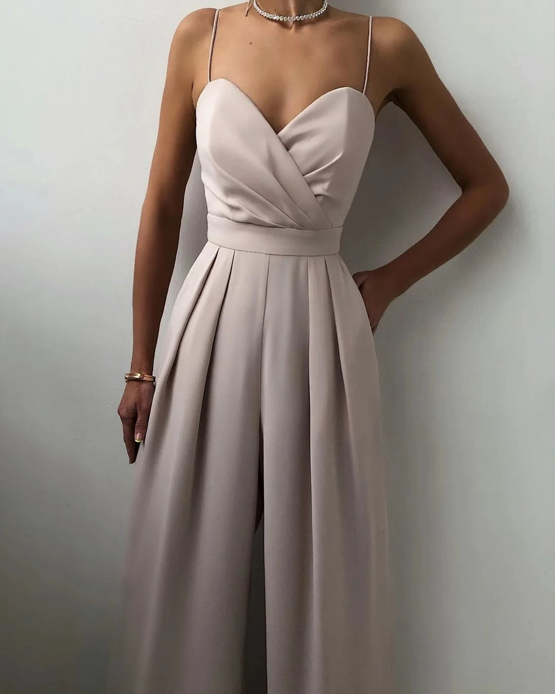 Mouwloze jumpsuit met hoge taille en wijde pijpen voor dames