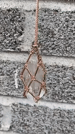 Ketting met verwisselbare kristalsteen voor stralende stijl en harmonie.