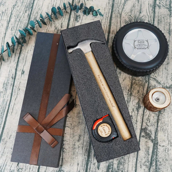 Gepersonaliseerde set met hamer en meetlint