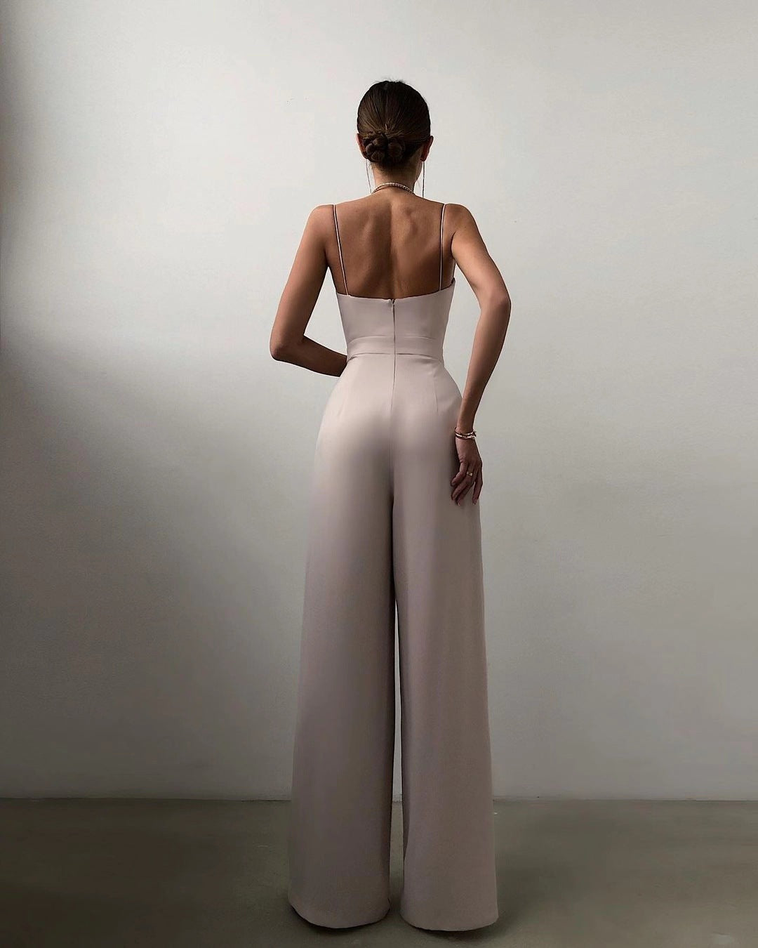 Elegante Jumpsuit met Spaghettibandjes en Wijde Pijpen