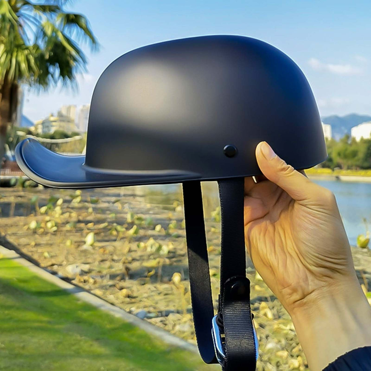 Motorhelm in Petvorm - DOT Goedgekeurd