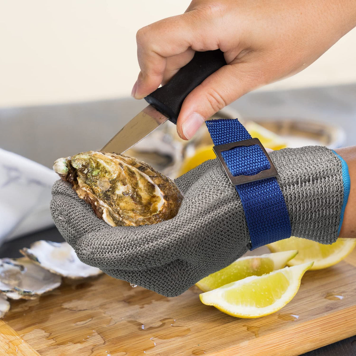 RVS Keuken Veiligheidshandschoen - IronGlove - Duurzaam Ontwerp