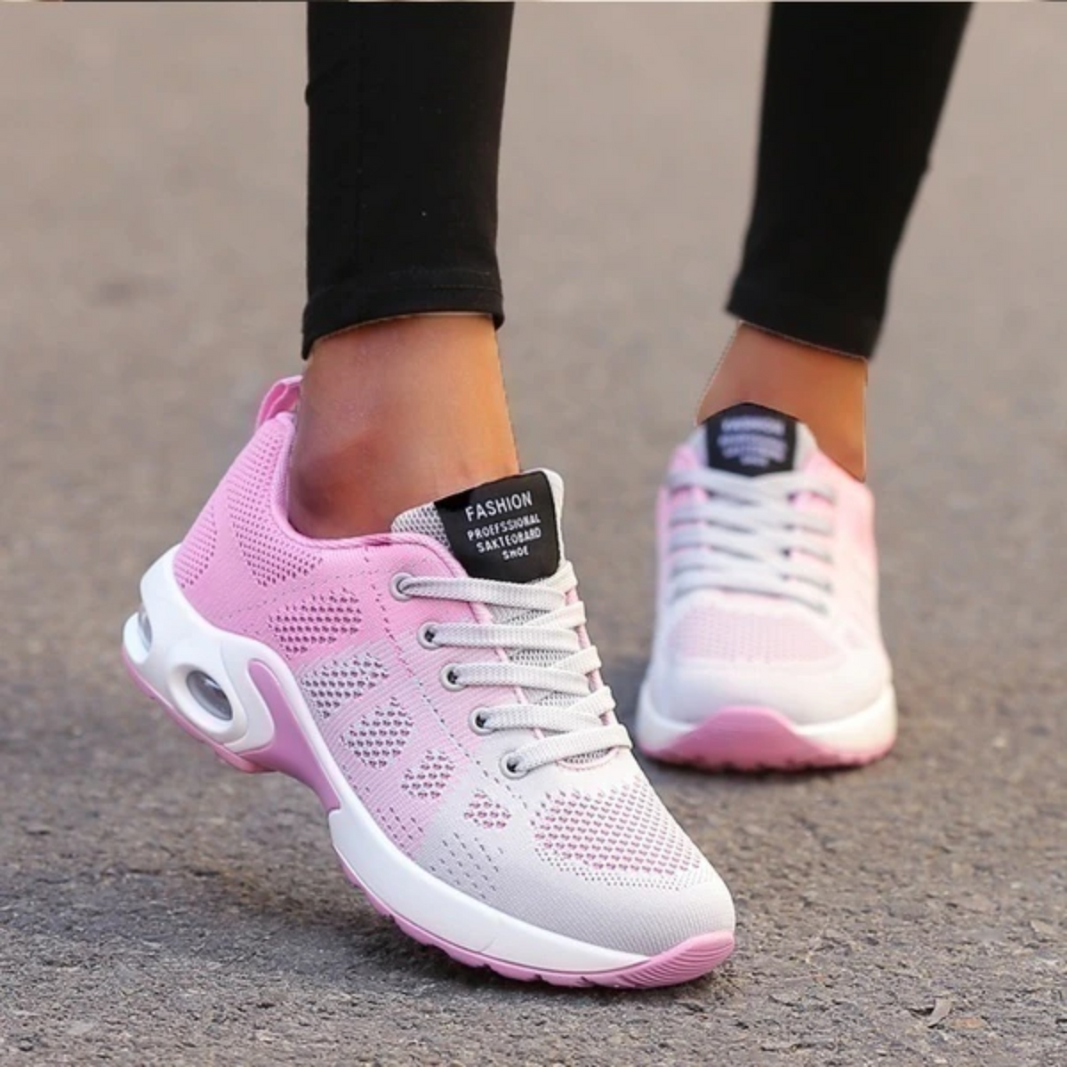 Lichte orthopedische damessneakers met ademend mesh en gevoerde zool