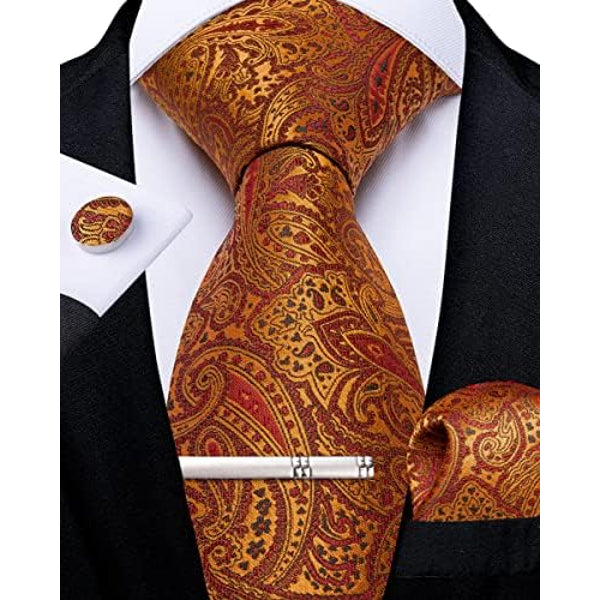 Herenset met paisleystropdas – edele accessoires voor bruiloften & evenementen