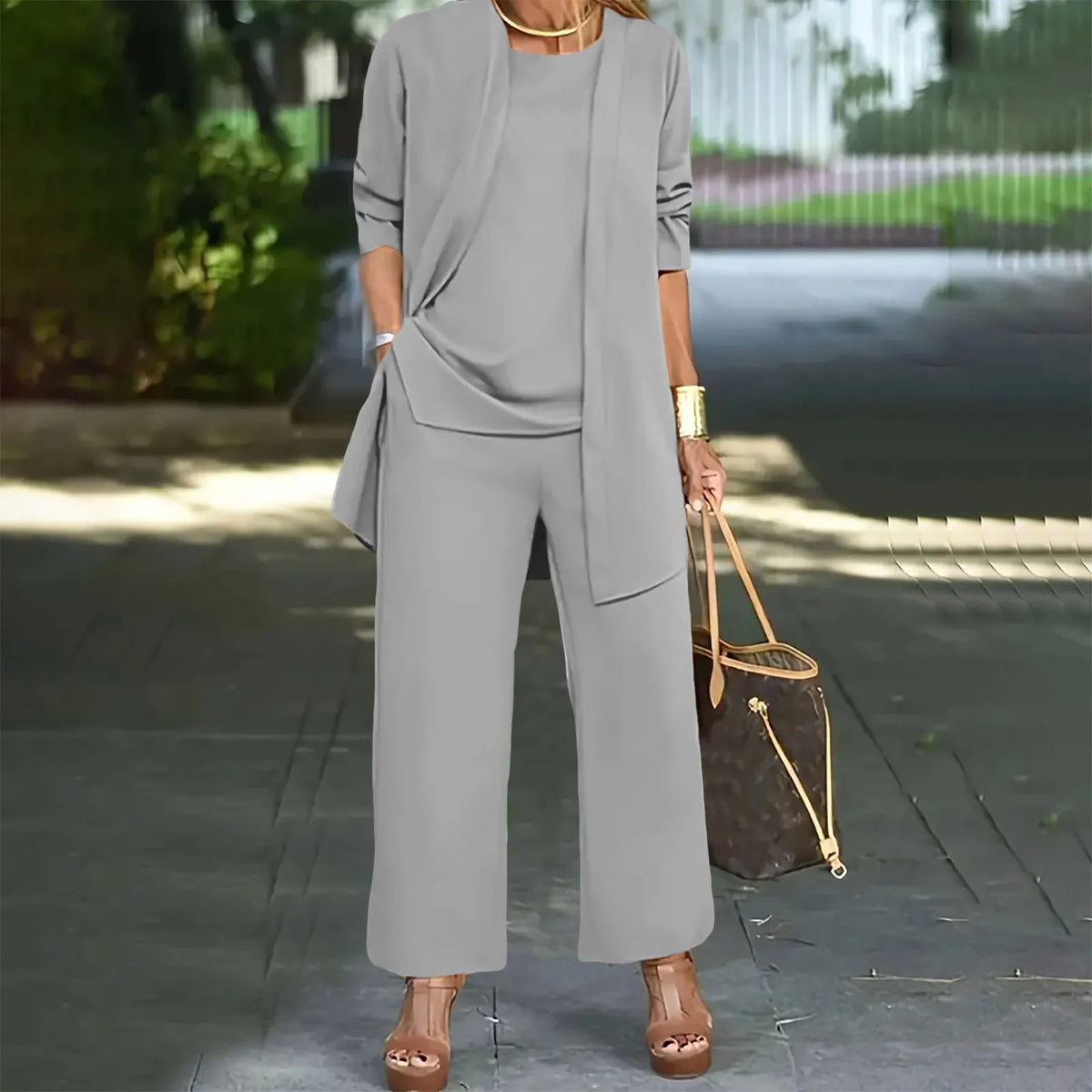 Hoymans ChicEase – Elegant Drie-delige Vest &  Cardigan Set