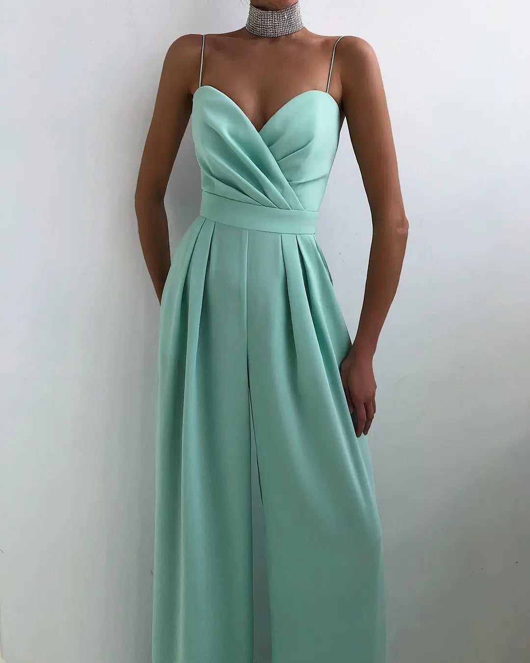 Mouwloze jumpsuit met hoge taille en wijde pijpen voor dames
