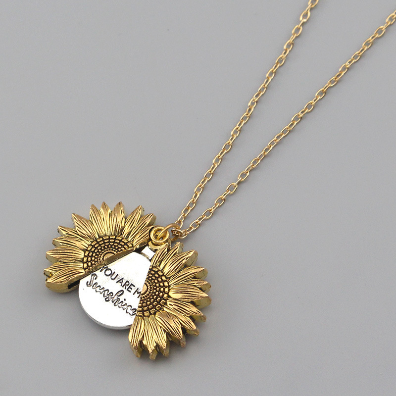 Gouden Zonnebloem Hangerketting met Gravure “You Are My Sunshine”
