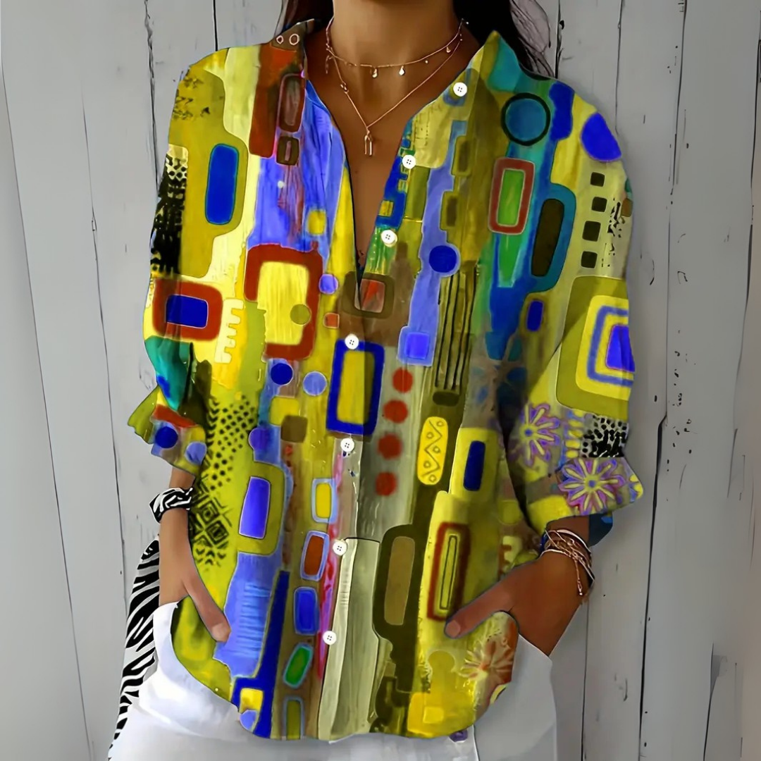 Damesblouse met kunstzinnig bedrukte knoopsluiting en losse pasvorm