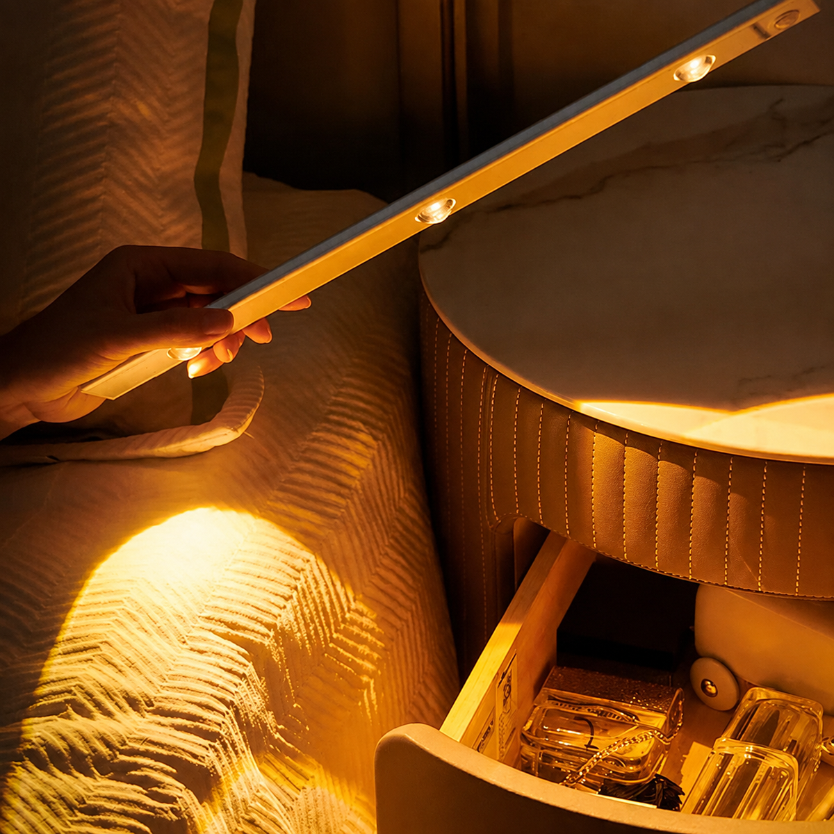 LED-verlichting voor Kasten - Draadloos - Met Bewegingssensor - Magnetisch & Zelfklevend