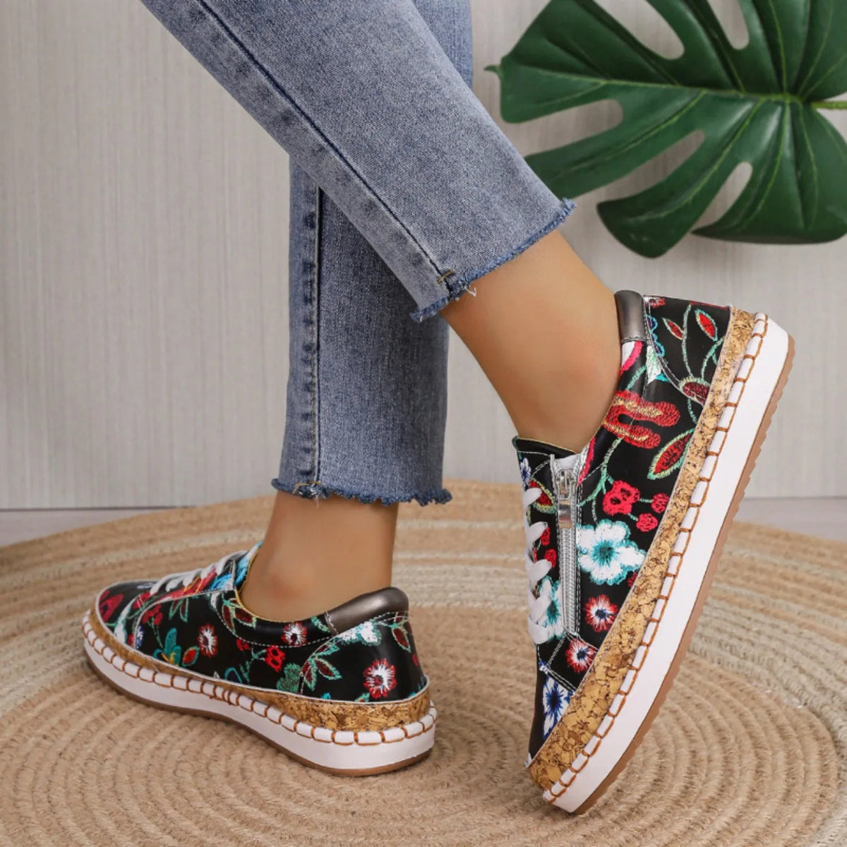 BloomStep – elegante bloemenprint veterschoenen voor dames