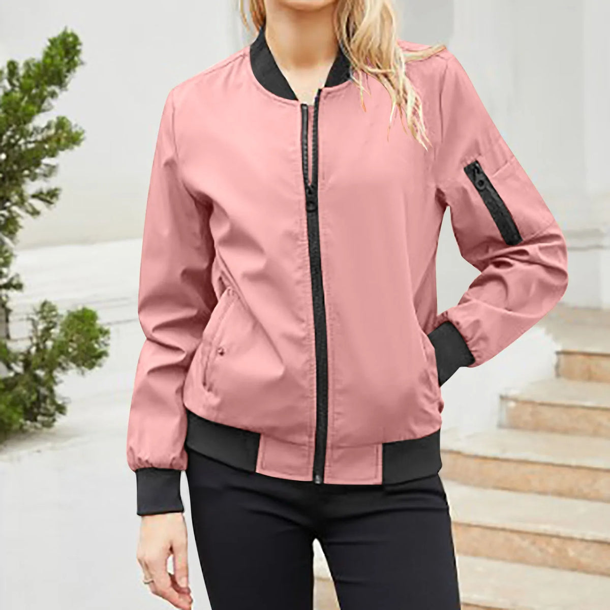Dames Windjack met Capuchon en Streetwear Look