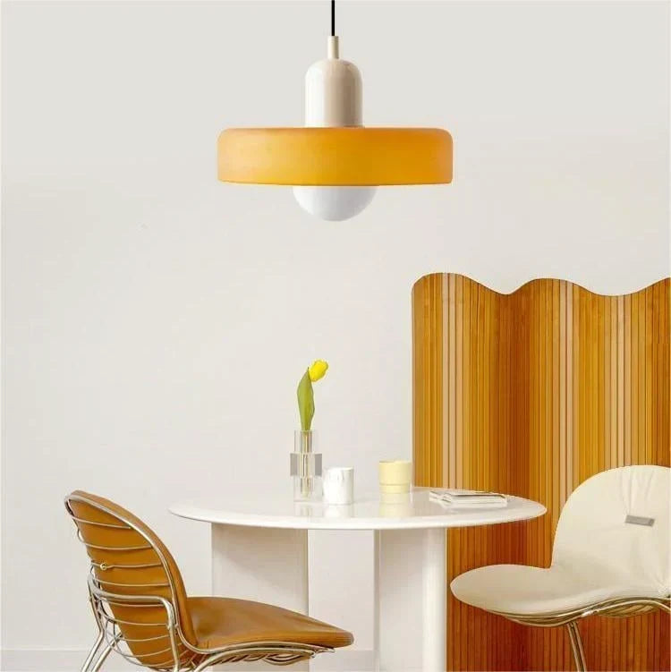 Bauhaus pendelleuchte van gekleurd glas