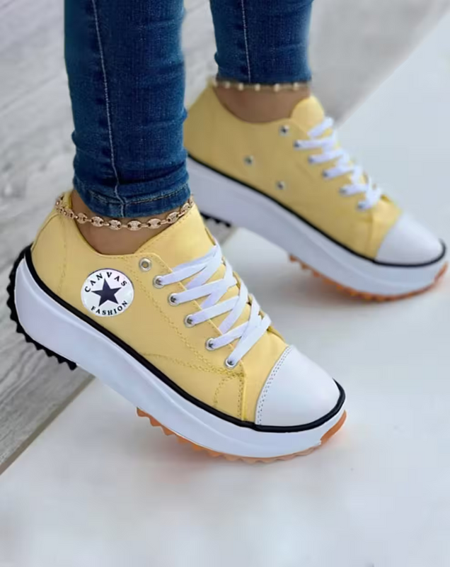 Sneakers met schokabsorberende zool