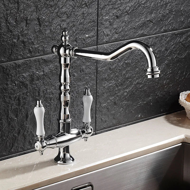 Bronzen keukenkraan - dubbele hendel | Warm en koud water