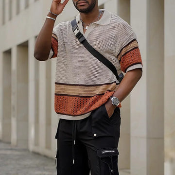 Dit poloshirt combineert de klassieke uitstraling van een polo met de ademende en lichte eigenschappen van gebreid materiaal, waardoor het perfect is voor warme dagen.