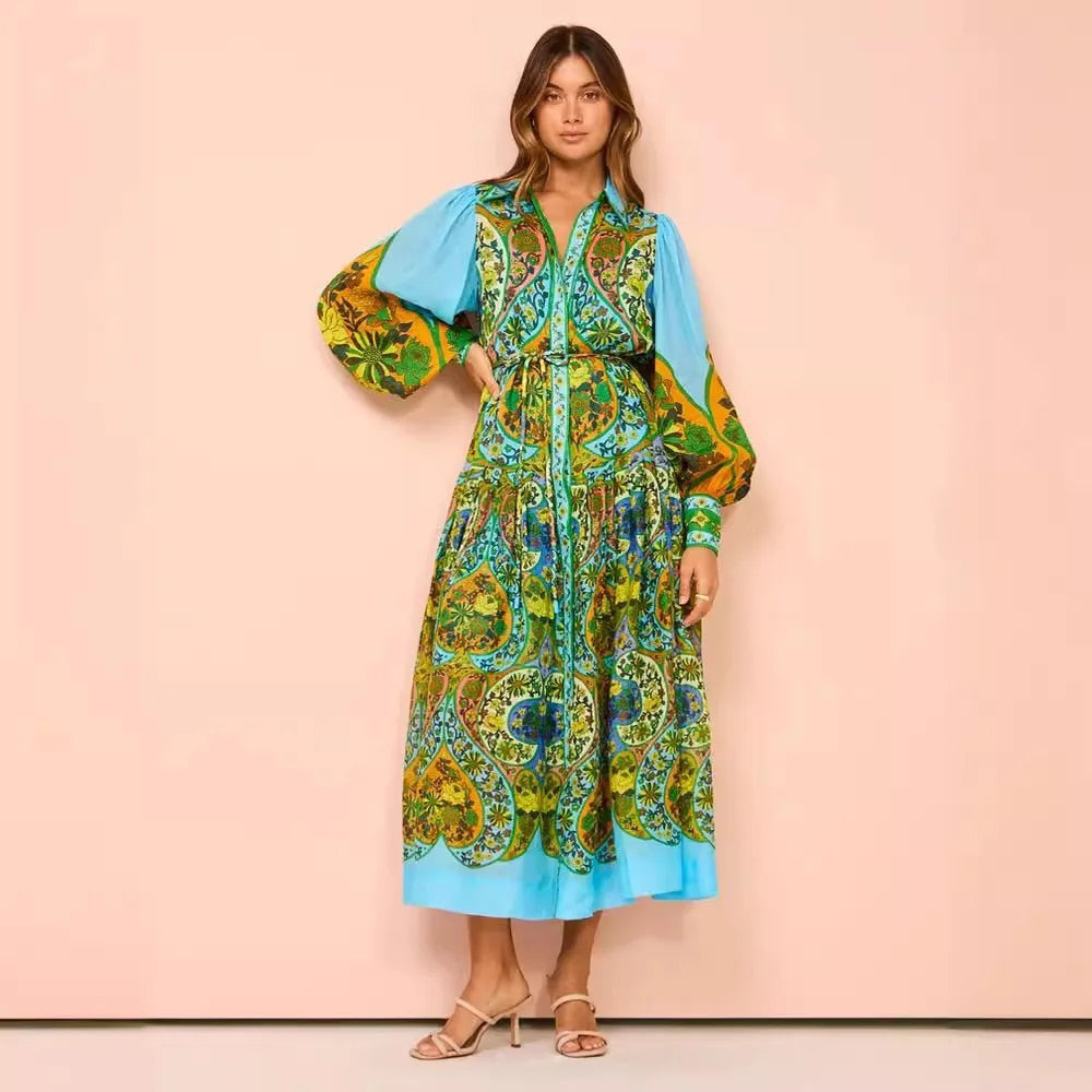 Deze prachtige jurk combineert comfort met stijl, waardoor het een must-have item is voor je zomergarderobe.