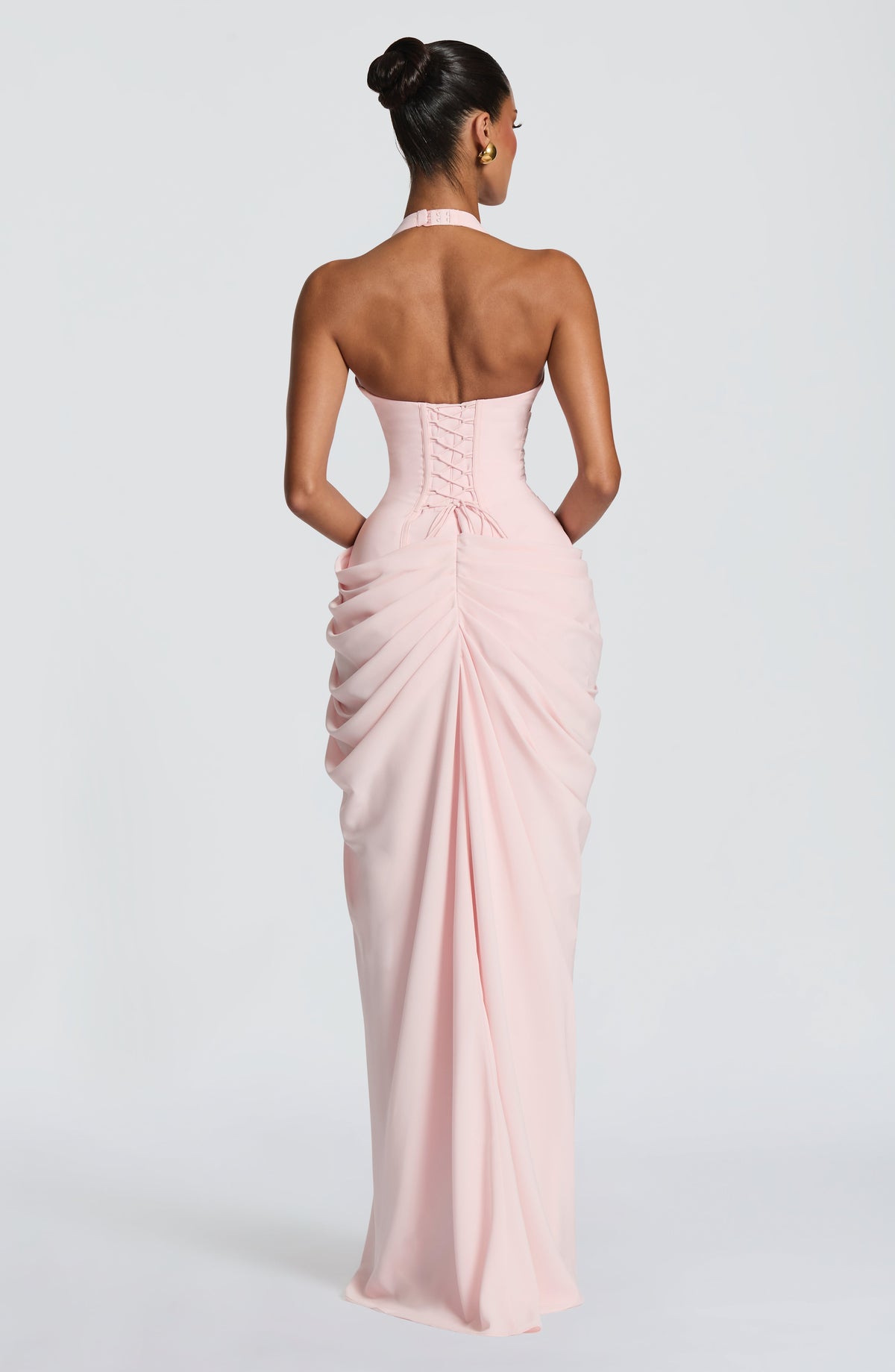 Linde maxi-jurk met halternek, korsetbovenstuk en chiffon rok