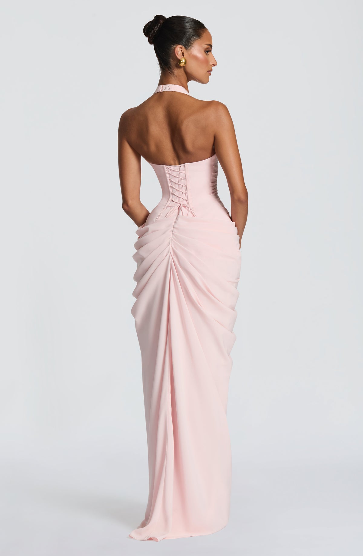 Linde maxi-jurk met halternek, korsetbovenstuk en chiffon rok