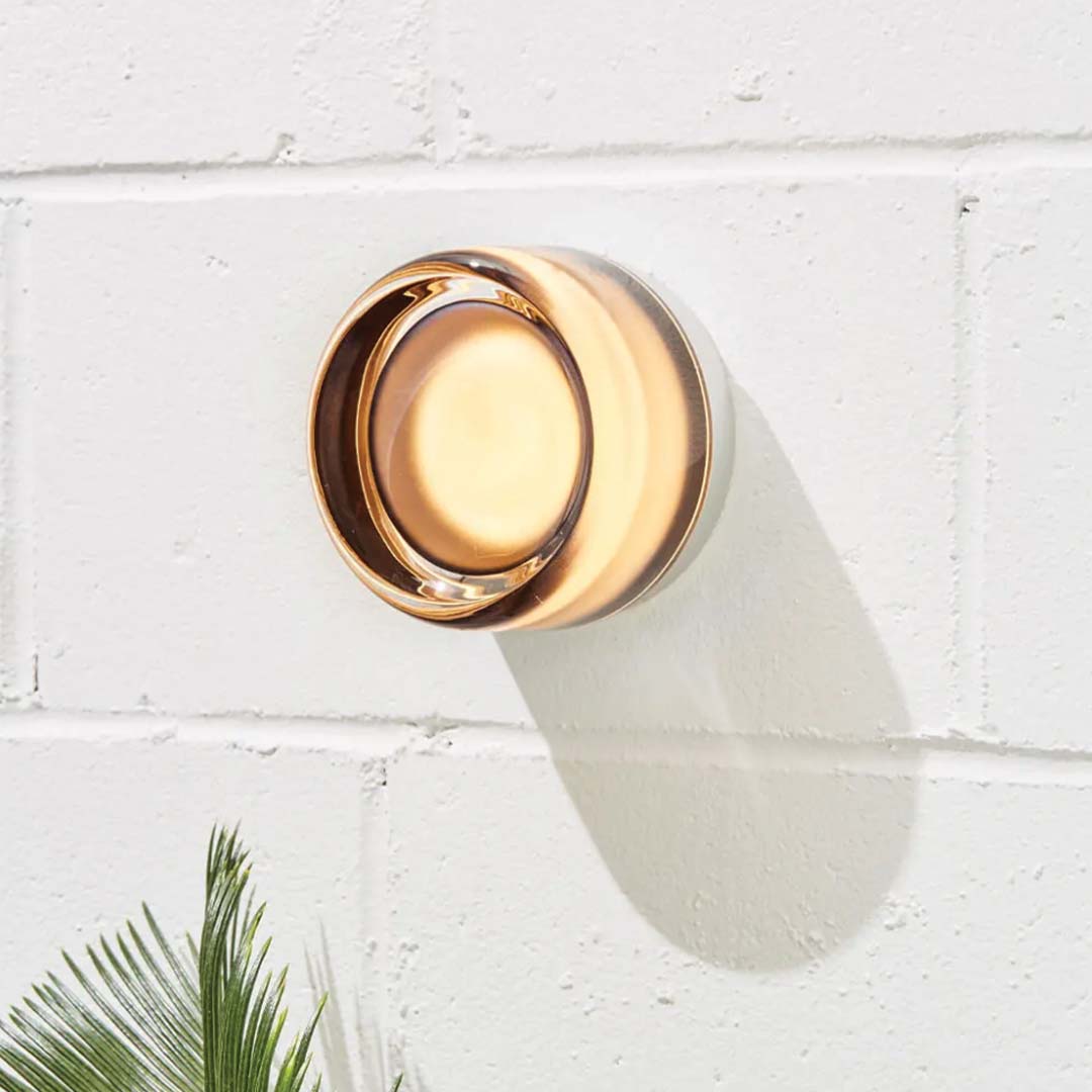 Glazen wandlamp met reliëf voor binnen en buiten