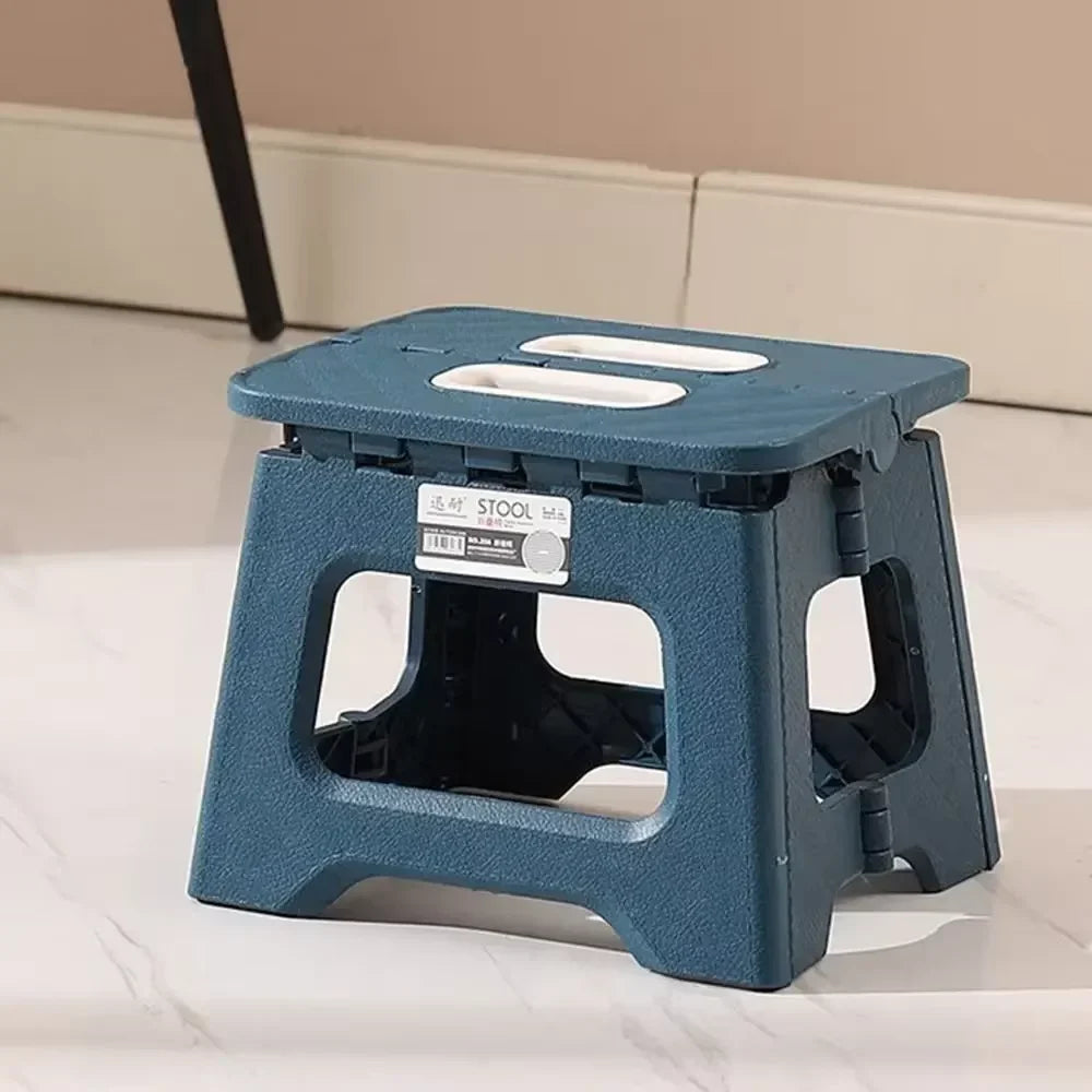 Opvouwbaar Krukje – Licht, Antislip en Veelzijdig voor Gebruik in Keuken en Huis