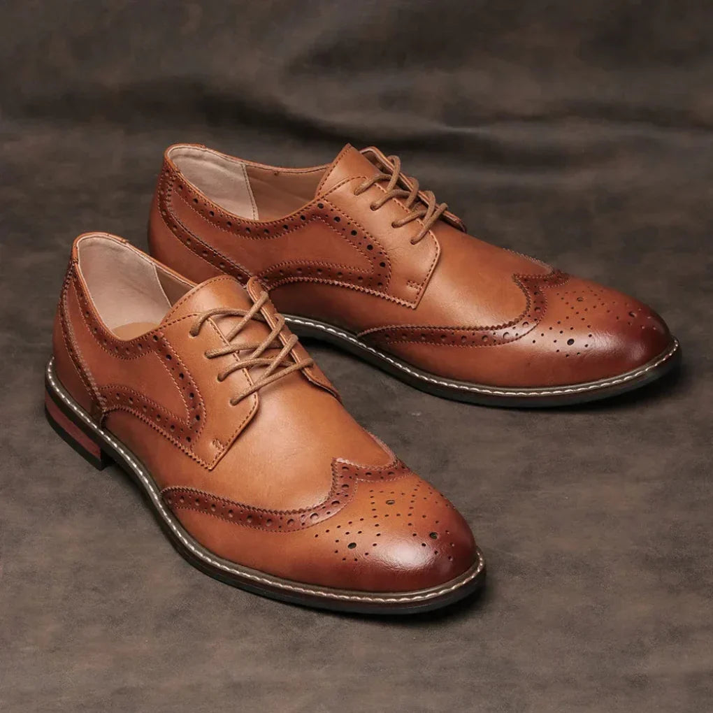 Leren brogues voor heren met vleugelneus en veters
