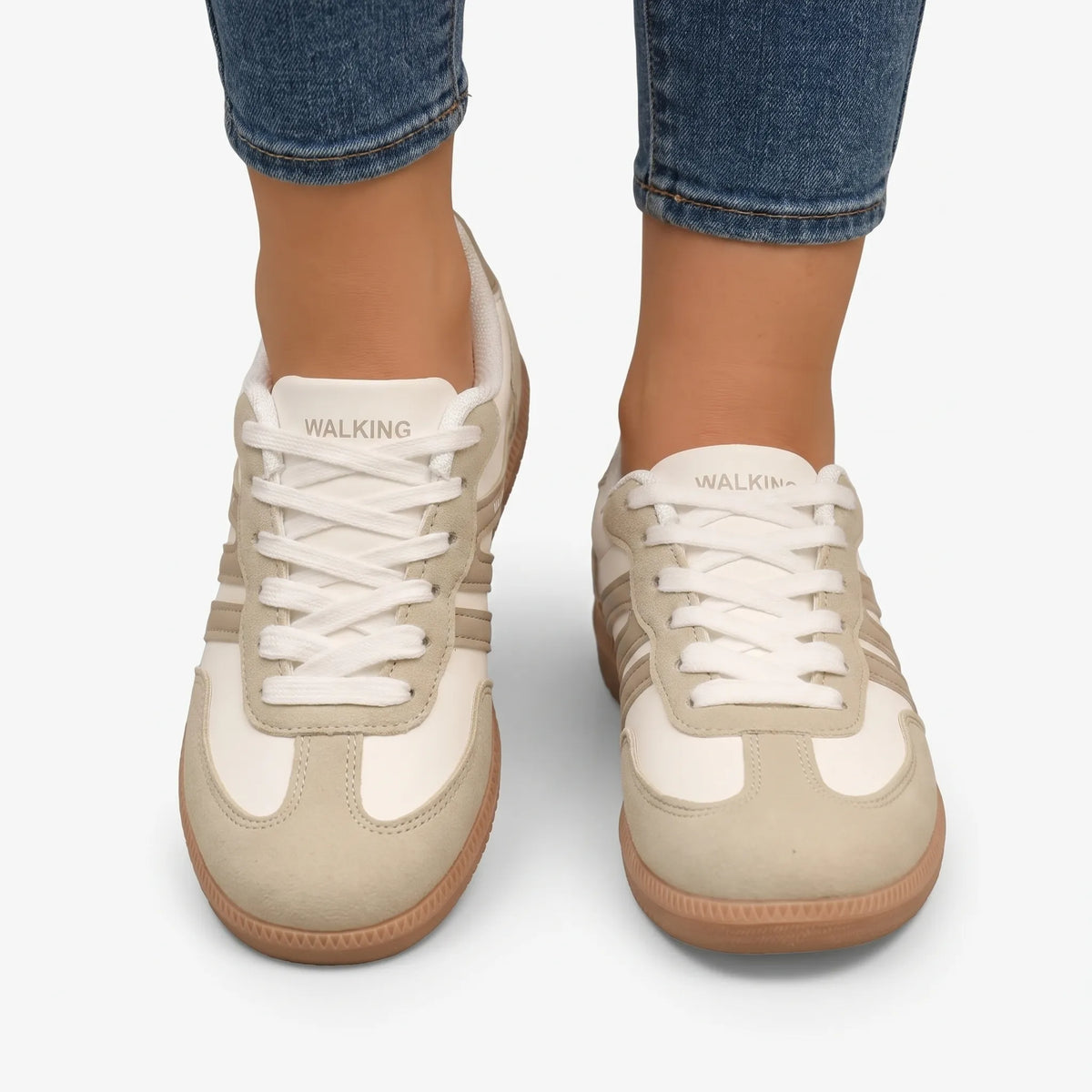 VelvoroFlat Lace-Up Retro-Stripe Trainer