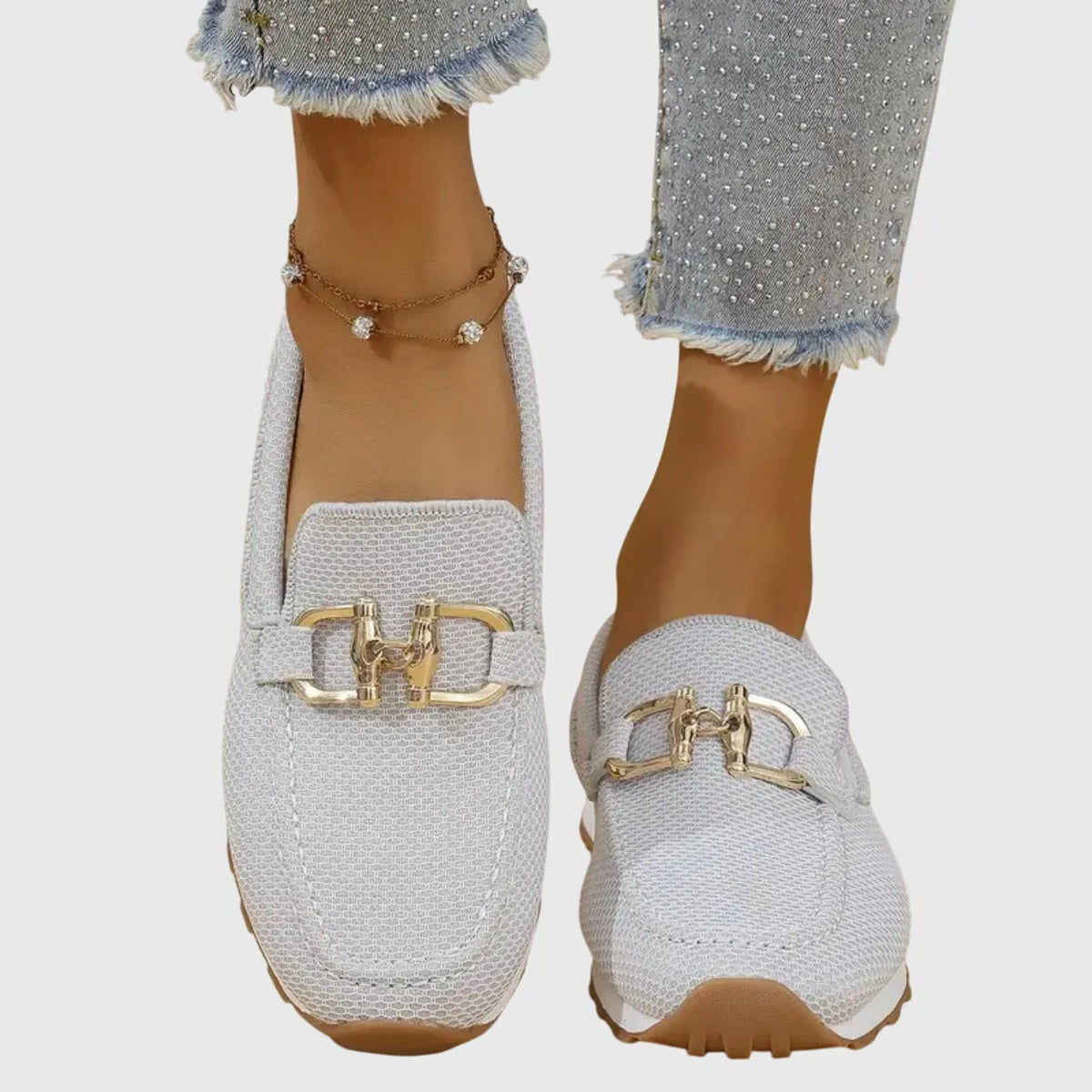 Andrina geweven damesloafers met kettingdetail