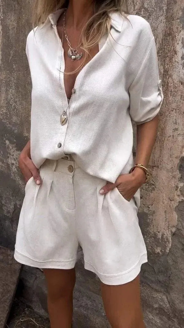 Aneta damesset met short en overhemd met knoopsluiting