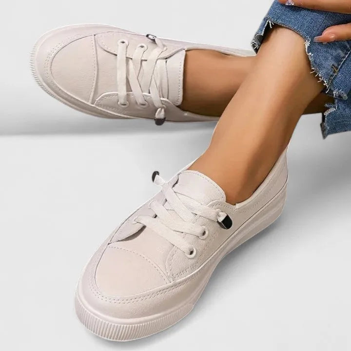 Aspen damesplateausneakers met vetersluiting
