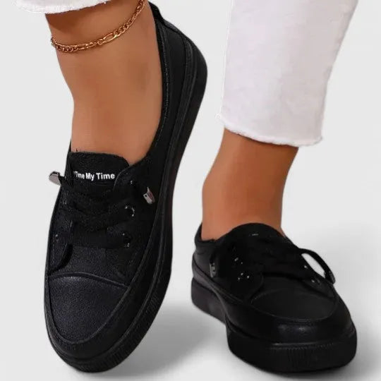 Aspen damesplateausneakers met vetersluiting