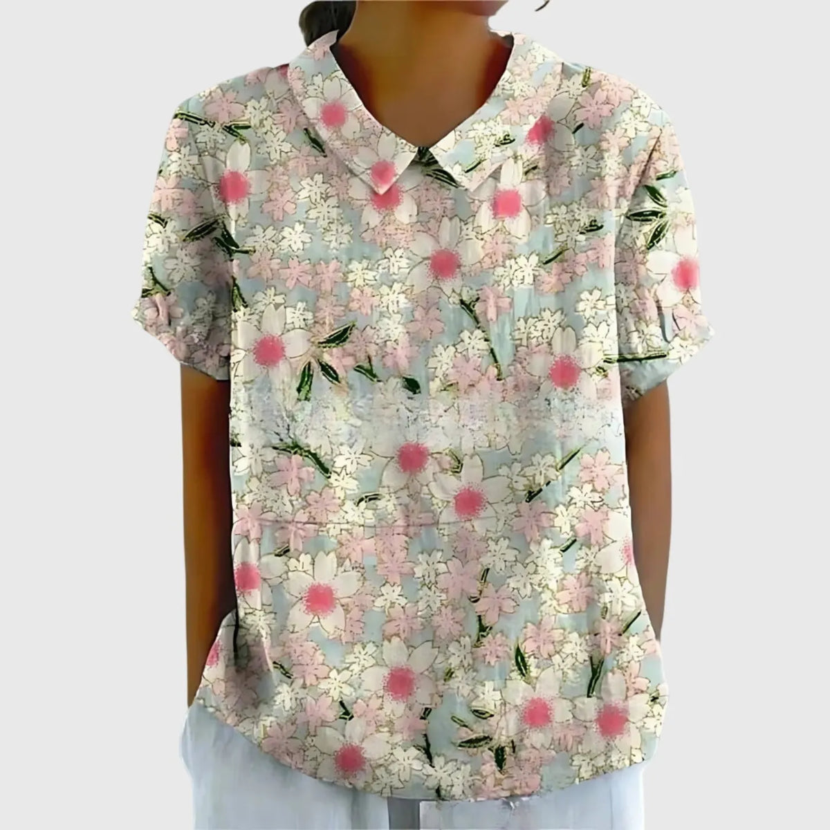 Ava damesblouse met kraag, bloemenprint en korte mouwen