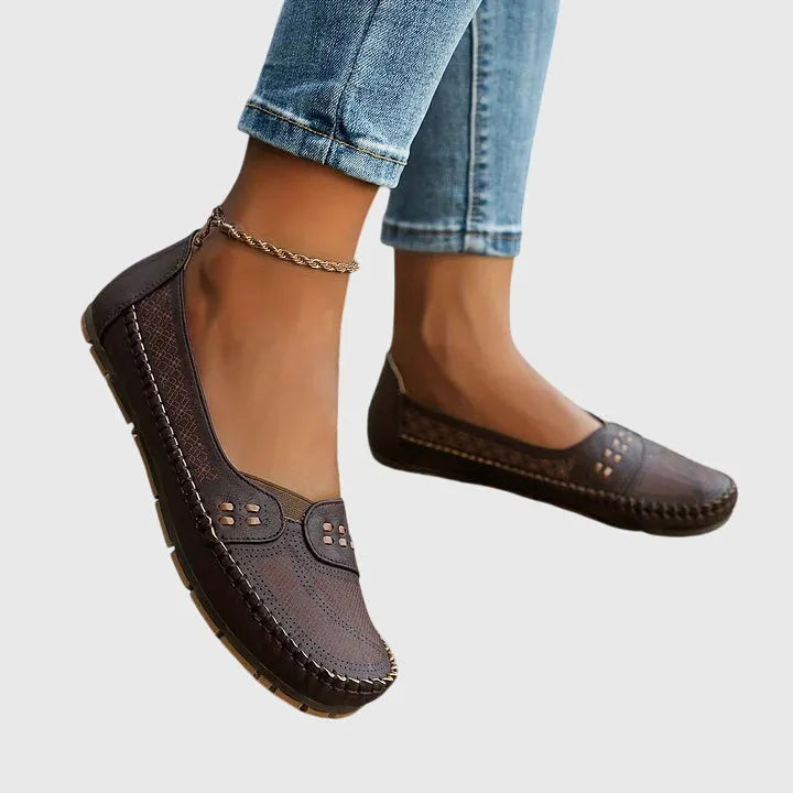 Beatrix geperforeerde damesloafers met instapmodel