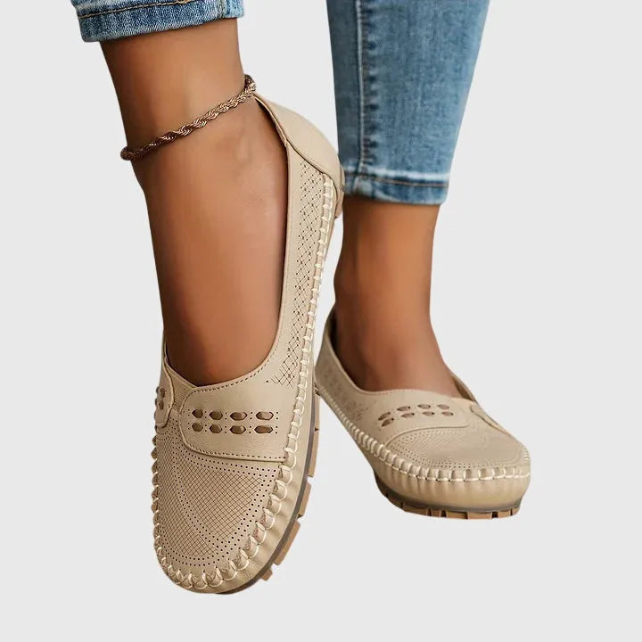 Beatrix geperforeerde damesloafers met instapmodel