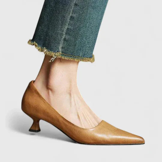 Carmela pumps met spitse neus en blokhak voor dames