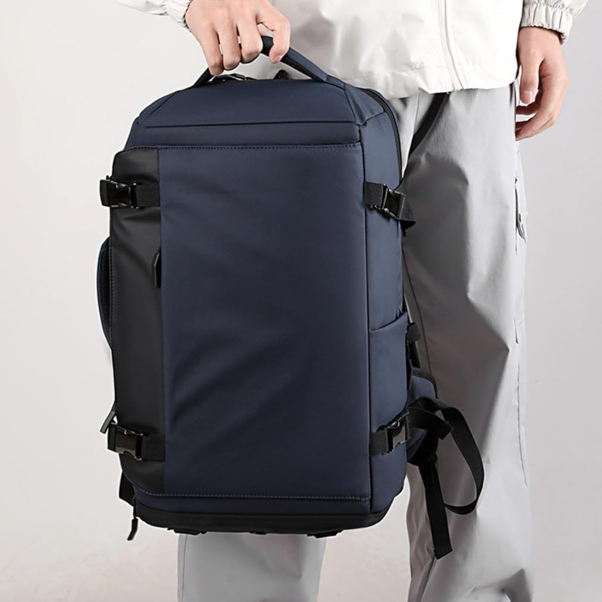 Handbagage reisrugzak met antidiefstal verborgen vak, USB-oplaadpoort en waterbestendige stof