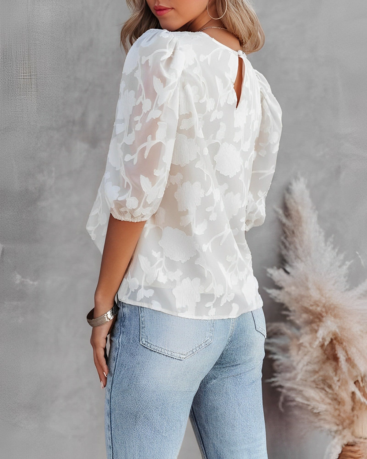 Chiffon Top met Bloemstructuur en Bubbelmouwen