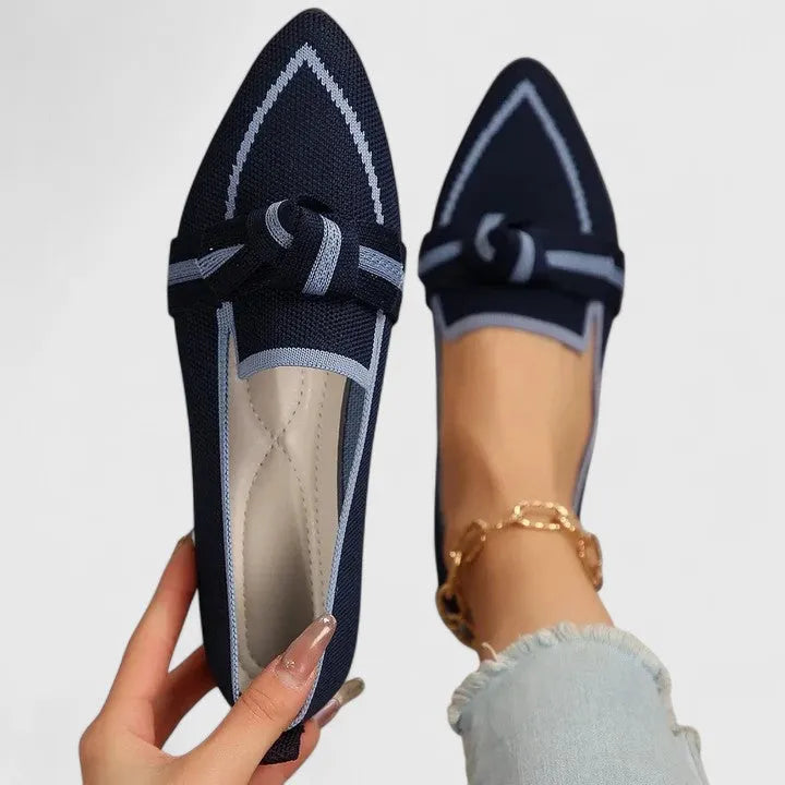 Crescentia loafers met spitse neus en strik voor dames