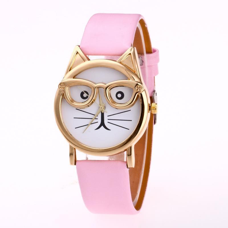 Horloge met wijzerplaat in kattenvorm