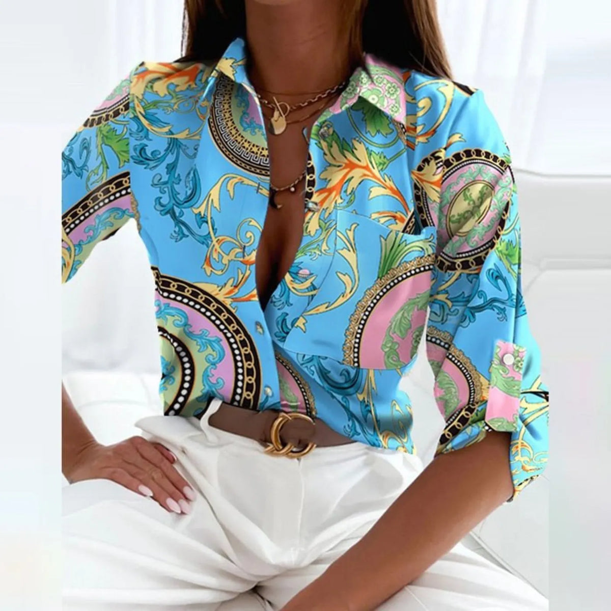 Delilah gestreepte damesblouse met knoopsluiting
