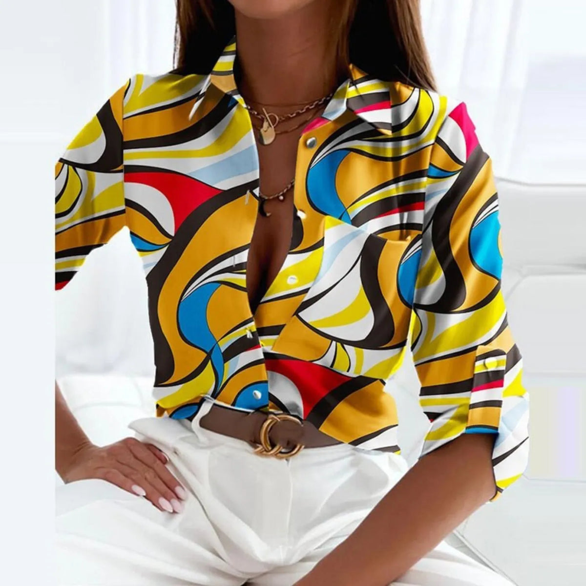 Delilah gestreepte damesblouse met knoopsluiting