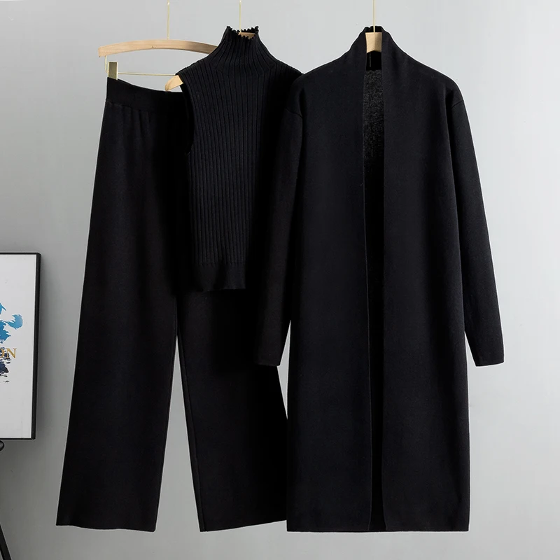 Driedelige set met broek, top en vest voor dames